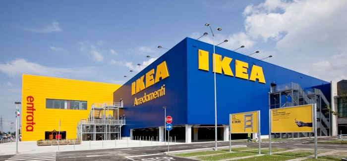 IKEA przygotowaa atrapy PlayStation 5 i Xbox Series X